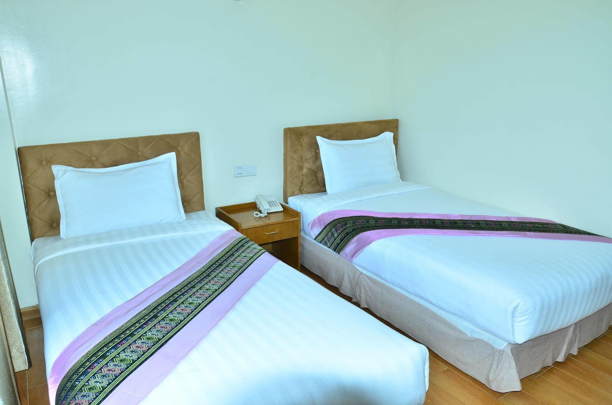 Hotel Mindhama Yangon Ngoại thất bức ảnh
