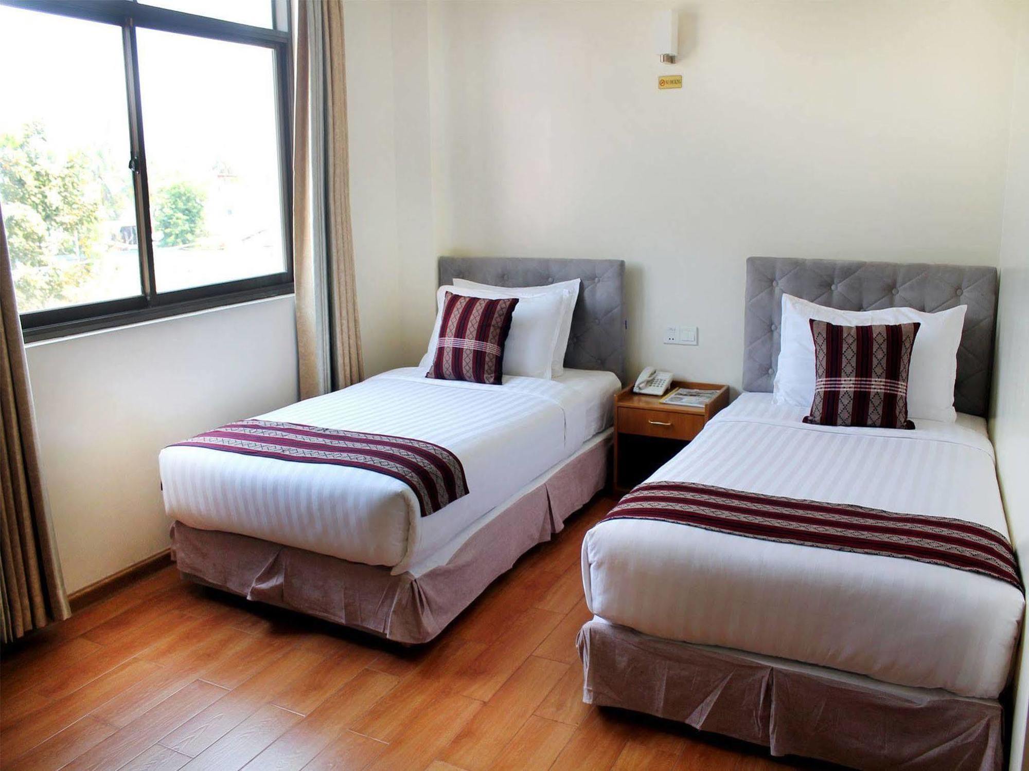 Hotel Mindhama Yangon Ngoại thất bức ảnh