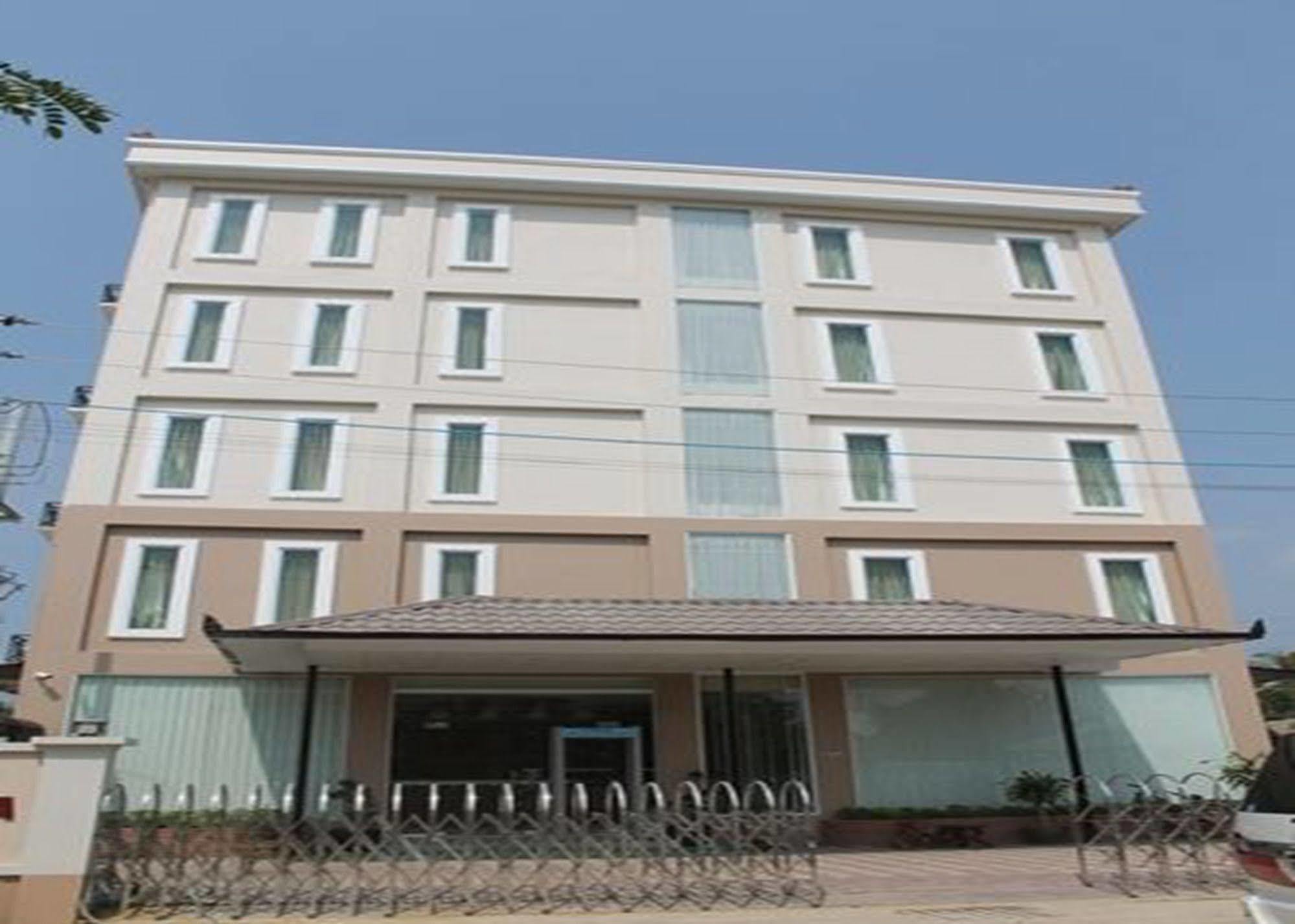 Hotel Mindhama Yangon Ngoại thất bức ảnh