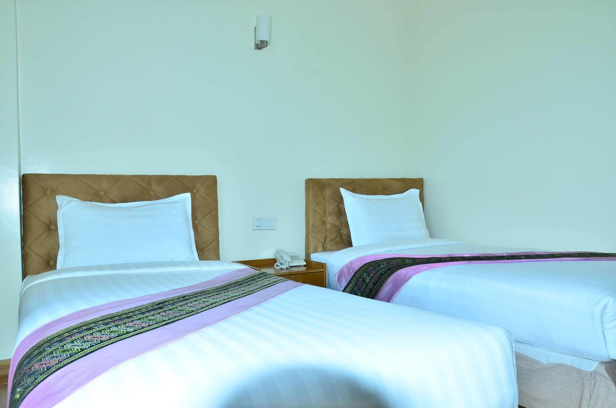 Hotel Mindhama Yangon Ngoại thất bức ảnh